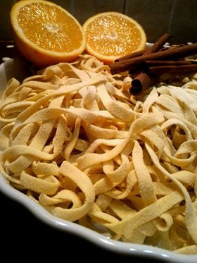 Orange and Cinnamon Pasta: The Scent of the Holidays in Homemade Fresh Pasta
