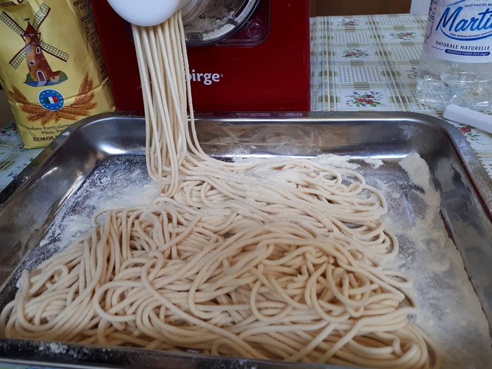 Pasta aus Hartweizengrieß (wiedervermahlen)
