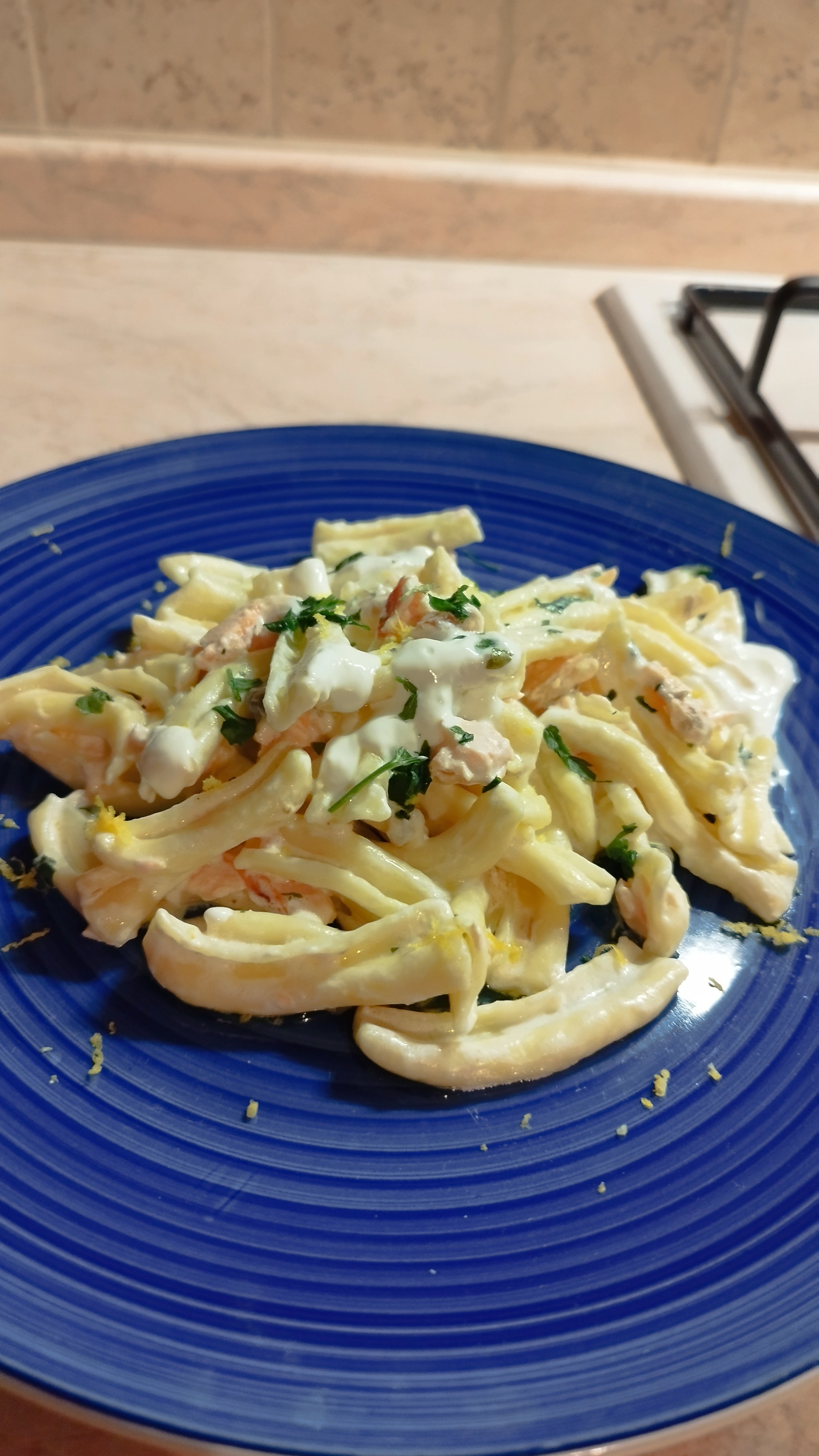 Caserecce mit Sahne und Lachs
